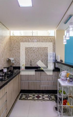 Casa à venda com 152m², 4 quartos e 3 vagas Casa à venda com 152m², 4 quartos e 3 vagasCozinha