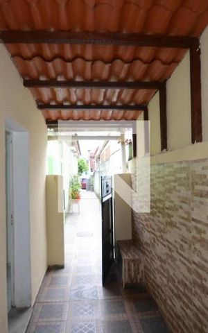 Casa para alugar com 50m², 2 quartos e sem vagaÁrea de Serviço