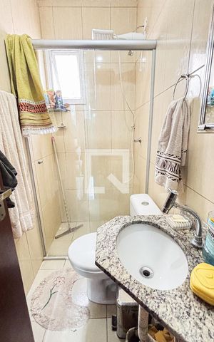 Apartamento à venda com 100m², 2 quartos e 2 vagas Apartamento à venda com 100m², 2 quartos e 2 vagasBanheiro da Suíte