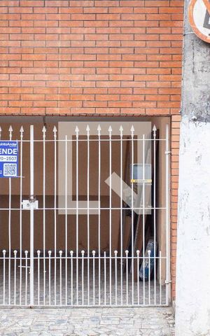 Casa à venda com 230m², 5 quartos e 1 vagaFachada