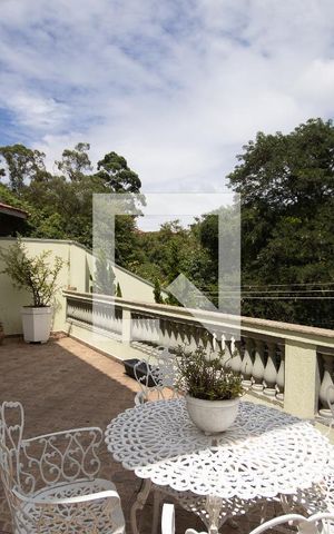 Casa à venda com 250m², 3 quartos e 4 vagasVaranda