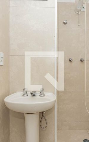 Apartamento à venda com 75m², 3 quartos e 1 vagaBanheiro Social