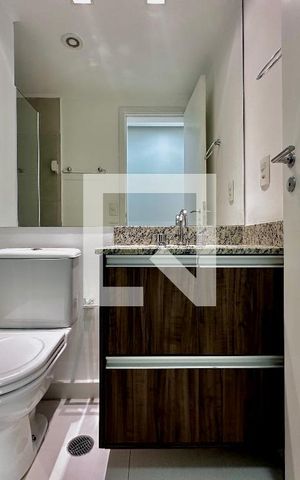 Apartamento à venda com 100m², 2 quartos e 2 vagas Apartamento à venda com 100m², 2 quartos e 2 vagasBanheiro Social