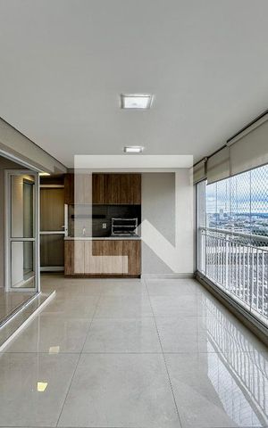 Apartamento à venda com 100m², 2 quartos e 2 vagas Apartamento à venda com 100m², 2 quartos e 2 vagasVaranda