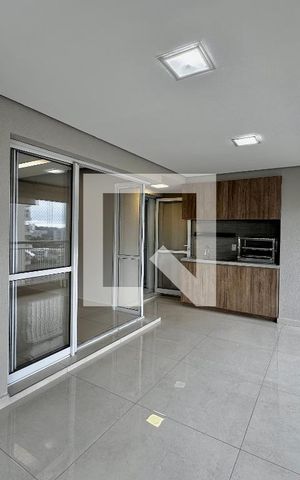 Apartamento à venda com 100m², 2 quartos e 2 vagas Apartamento à venda com 100m², 2 quartos e 2 vagasVaranda