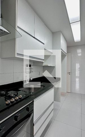 Apartamento à venda com 100m², 2 quartos e 2 vagas Apartamento à venda com 100m², 2 quartos e 2 vagasCozinha