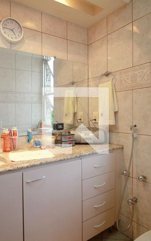 Apartamento à venda com 198m², 3 quartos e 2 vagasBanheiro da Suíte