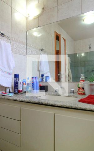 Apartamento à venda com 198m², 3 quartos e 2 vagasBanheiro