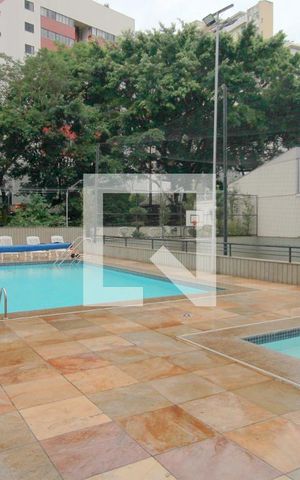 Apartamento à venda com 198m², 3 quartos e 2 vagasÁrea comum - Piscina