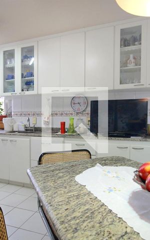 Apartamento à venda com 198m², 3 quartos e 2 vagasCozinha