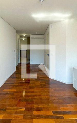 Apartamento à venda com 84m², 2 quartos e 2 vagas Apartamento à venda com 84m², 2 quartos e 2 vagasSala