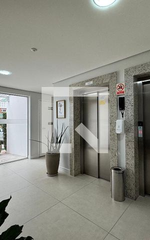 Apartamento à venda com 79m², 2 quartos e 1 vagaÁrea comum