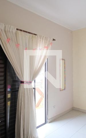 Casa para alugar com 111m², 2 quartos e 4 vagasQuarto 1