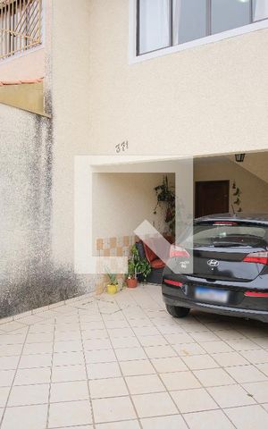 Casa para alugar com 111m², 2 quartos e 4 vagasGaragem