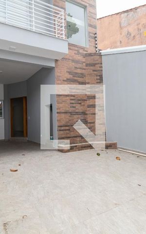 Casa à venda com 165m², 3 quartos e 3 vagasGaragem