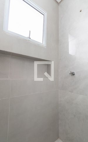 Casa à venda com 165m², 3 quartos e 3 vagasBanheiro Suíte 3