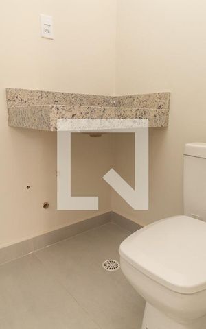 Casa à venda com 165m², 3 quartos e 3 vagasBanheiro Suíte 1