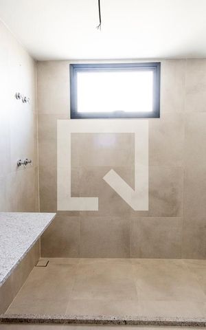 Apartamento à venda com 191m², 4 quartos e 3 vagas Apartamento à venda com 191m², 4 quartos e 3 vagasBanheiro do Quarto 2