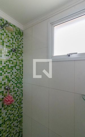 Apartamento para alugar com 49m², 2 quartos e 1 vaga Apartamento para alugar com 49m², 2 quartos e 1 vagaBanheiro