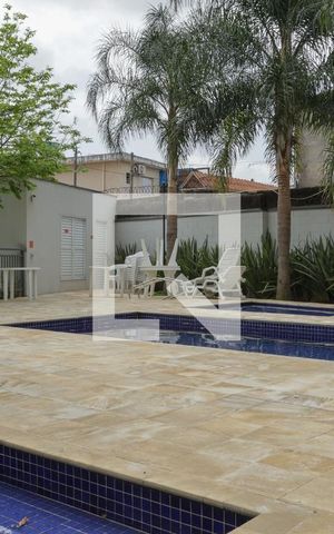 Apartamento à venda com 44m², 2 quartos e 1 vaga Apartamento à venda com 44m², 2 quartos e 1 vagaÁrea comum - Piscina