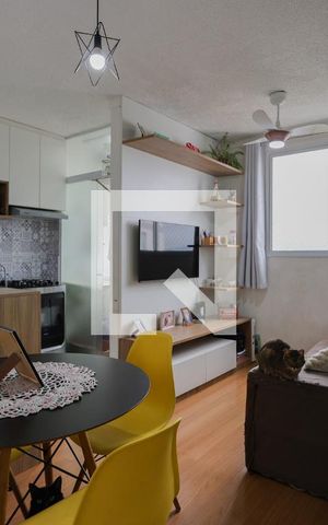 Apartamento à venda com 44m², 2 quartos e 1 vaga Apartamento à venda com 44m², 2 quartos e 1 vagaSala