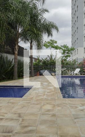 Apartamento à venda com 44m², 2 quartos e 1 vaga Apartamento à venda com 44m², 2 quartos e 1 vagaÁrea comum - Piscina