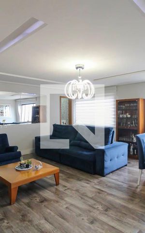 Apartamento para alugar com 180m², 3 quartos e 4 vagas Apartamento para alugar com 180m², 3 quartos e 4 vagasSala