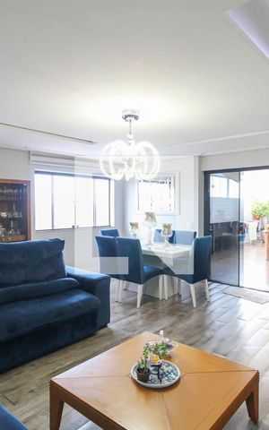 Apartamento para alugar com 180m², 3 quartos e 4 vagas Apartamento para alugar com 180m², 3 quartos e 4 vagasSala