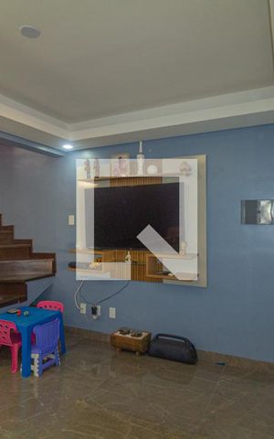 Casa de condomínio à venda com 65m², 2 quartos e 1 vagaSala