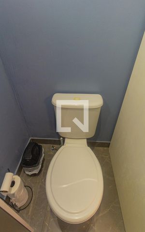 Casa de condomínio à venda com 65m², 2 quartos e 1 vagaBanheiro