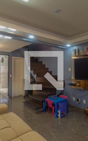 Casa de condomínio à venda com 65m², 2 quartos e 1 vagaSala