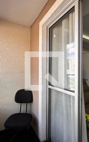 Apartamento à venda com 45m², 2 quartos e 1 vaga Apartamento à venda com 45m², 2 quartos e 1 vagaSacada