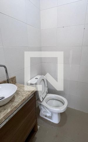 Casa à venda com 172m², 3 quartos e 2 vagas Casa à venda com 172m², 3 quartos e 2 vagasBanheiro 3