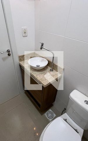 Casa à venda com 172m², 3 quartos e 2 vagas Casa à venda com 172m², 3 quartos e 2 vagasBanheiro 3