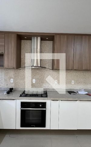 Casa à venda com 172m², 3 quartos e 2 vagas Casa à venda com 172m², 3 quartos e 2 vagasCozinha