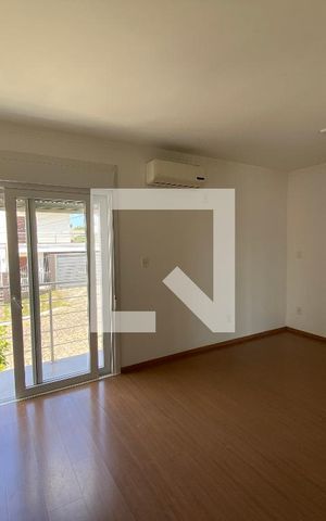 Casa à venda com 172m², 3 quartos e 2 vagas Casa à venda com 172m², 3 quartos e 2 vagasSuíte
