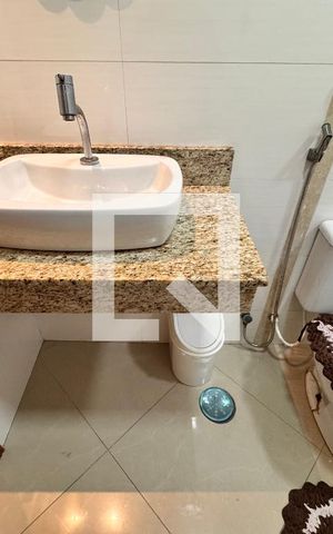 Casa à venda com 266m², 3 quartos e 5 vagas Casa à venda com 266m², 3 quartos e 5 vagasLavabo social