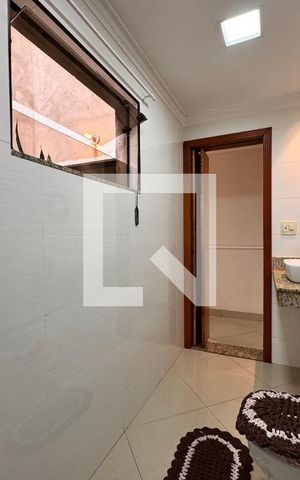 Casa à venda com 266m², 3 quartos e 5 vagas Casa à venda com 266m², 3 quartos e 5 vagasLavabo social