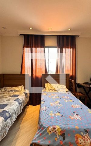 Casa à venda com 266m², 3 quartos e 5 vagas Casa à venda com 266m², 3 quartos e 5 vagasQuarto 2