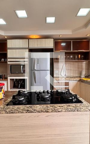 Casa à venda com 266m², 3 quartos e 5 vagas Casa à venda com 266m², 3 quartos e 5 vagasCozinha
