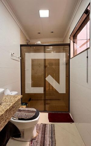 Casa à venda com 266m², 3 quartos e 5 vagas Casa à venda com 266m², 3 quartos e 5 vagasBanheiro