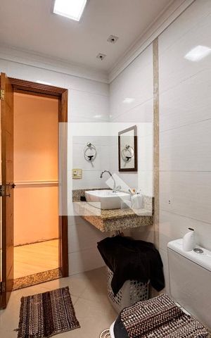 Casa à venda com 266m², 3 quartos e 5 vagas Casa à venda com 266m², 3 quartos e 5 vagasBanheiro