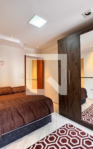 Casa à venda com 266m², 3 quartos e 5 vagas Casa à venda com 266m², 3 quartos e 5 vagasSuíte