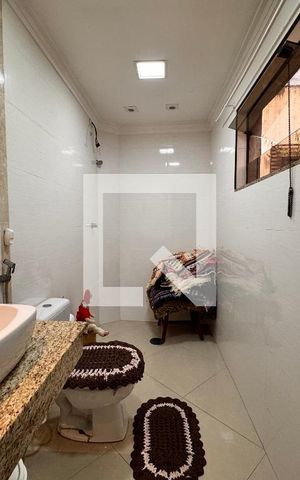 Casa à venda com 266m², 3 quartos e 5 vagas Casa à venda com 266m², 3 quartos e 5 vagasLavabo social