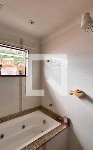 Casa à venda com 266m², 3 quartos e 5 vagas Casa à venda com 266m², 3 quartos e 5 vagasBanheiro da Suíte