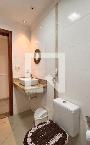 Casa à venda com 266m², 3 quartos e 5 vagas Casa à venda com 266m², 3 quartos e 5 vagasLavabo social