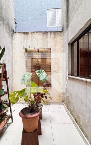 Casa à venda com 266m², 3 quartos e 5 vagas Casa à venda com 266m², 3 quartos e 5 vagasJardim de inverno