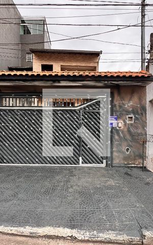 Casa à venda com 266m², 3 quartos e 5 vagas Casa à venda com 266m², 3 quartos e 5 vagasFachada + plaquinha