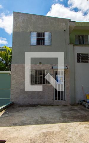 Casa para alugar com 52m², 2 quartos e sem vagaFachada