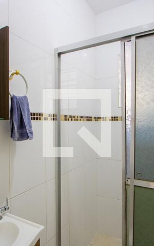 Casa para alugar com 52m², 2 quartos e sem vagaBanheiro